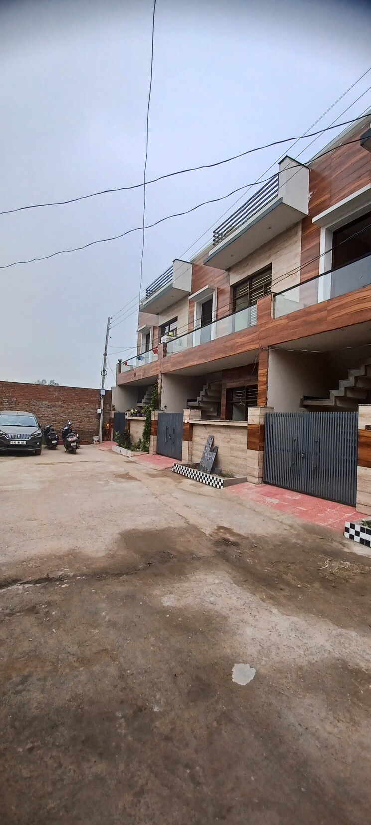 Balcony, patiala road 3 Bedroom 80 Sq.Yd. Independent House In Patiala Road Zirakpur 8048570