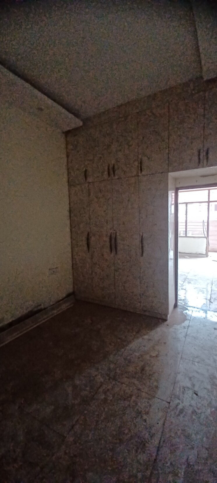Room, patiala road 3 Bedroom 80 Sq.Yd. Independent House In Patiala Road Zirakpur 8048570