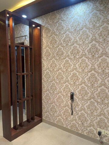 Furnished Amenities in 3 BHK Apartment at Ramprastha Primera, Sector 37d – for Rent