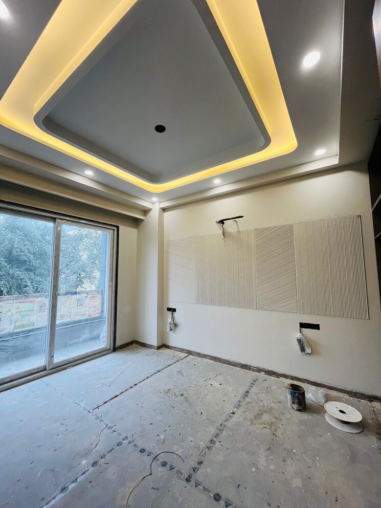 Room, sushant-lok-3 4 Bedroom 240 Sq.Yd. Builder Floor In Sector 57 Gurgaon 8048598