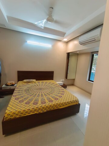 Bedroom in 2 BHK Apartment at Goyal Green Woods, Andheri East – for Rent