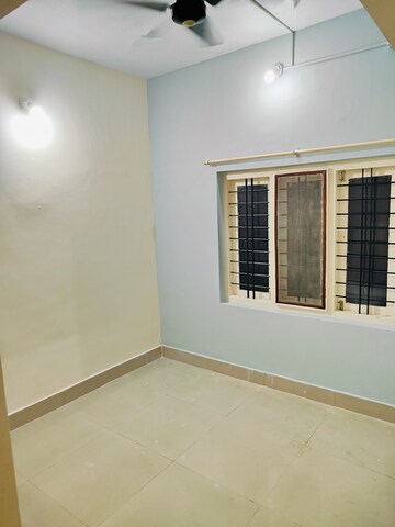 Room in 2 BHK Builder Floor at Indiranagar – for Rent