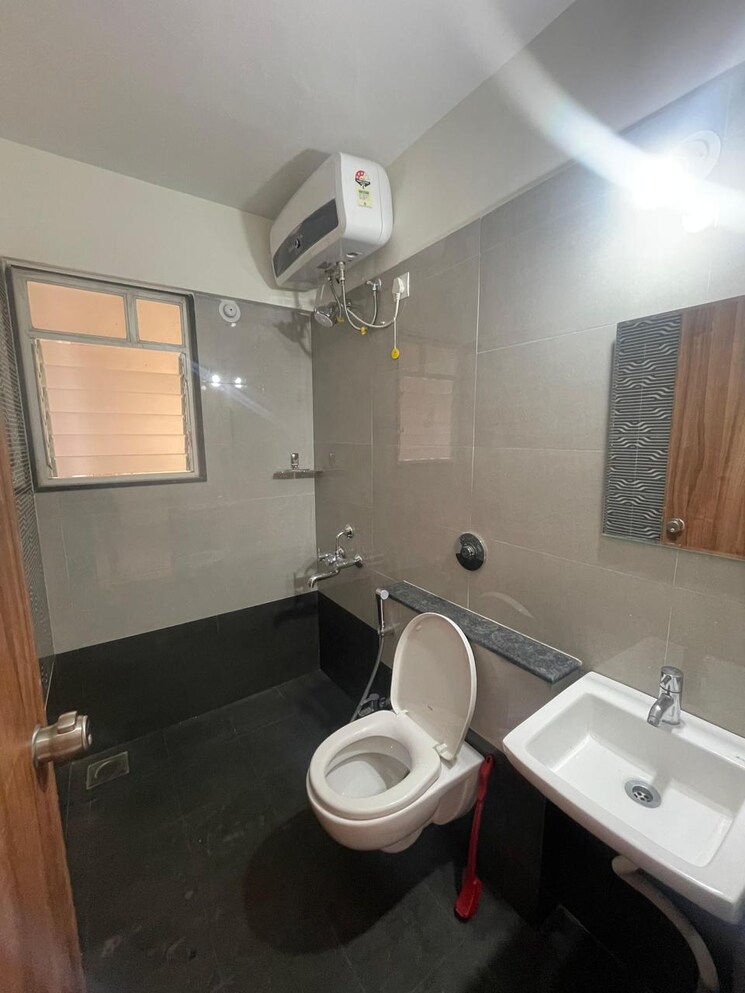 Bathroom, atul-western-hills-townhouses 3 Bedroom 1850 Sq.Ft. Apartment In Baner Pune 8048760