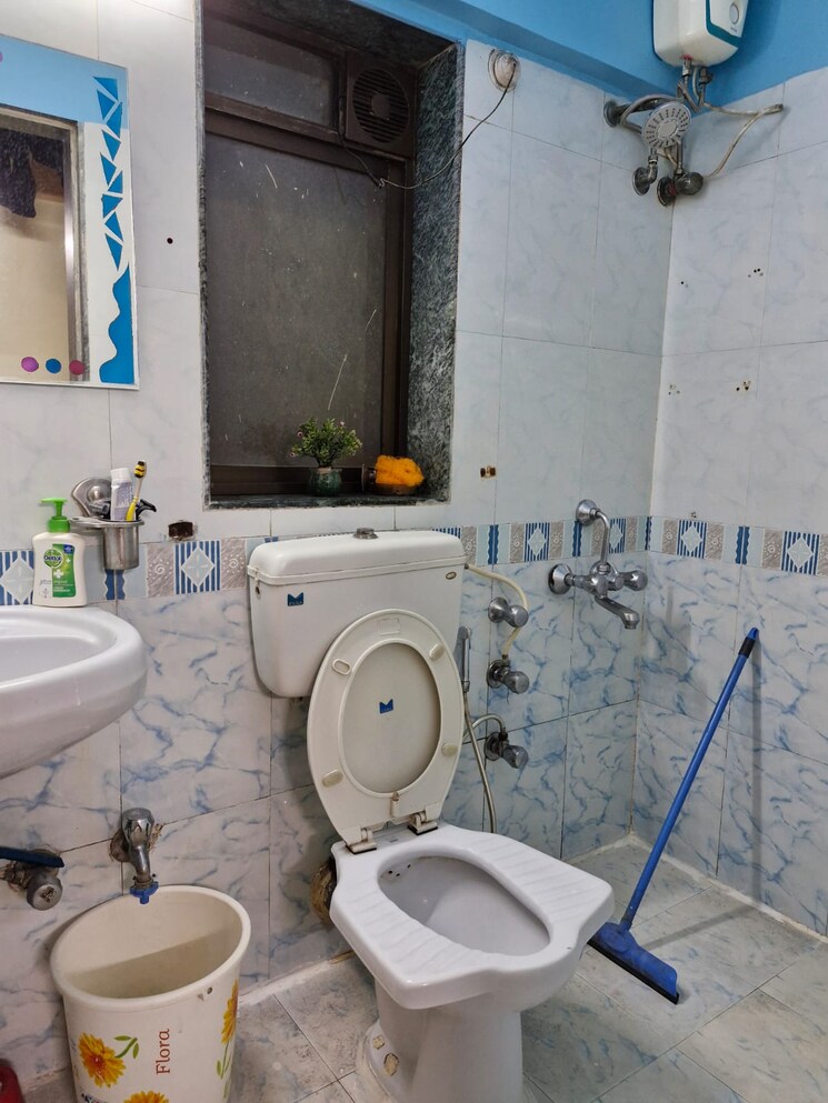 Bathroom, hubtown-akruti-orchid-park 1 Bedroom 428 Sq.Ft. Apartment In Sakinaka Mumbai 8048800