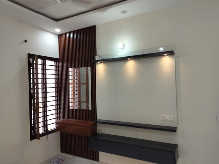 Room, sector 127 4 Bedroom 125 Sq.Yd. Independent House In Sector 127 Mohali 8048804