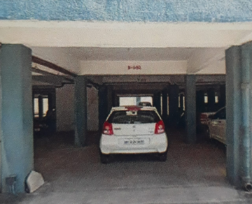 Parking in 3 BHK Apartment at Windsor Avenue, Azad Nagar – for Sale