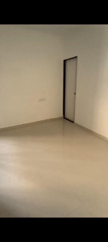 Room in 2 BHK Apartment at Chandak Nishchay, Borivali East – for Rent
