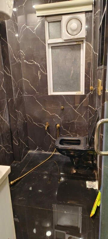 Gym in 3 BHK Apartment at Bhind Road – for Rent