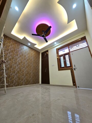 Room in 3 BHK Independent House at Govindpuram – for Sale