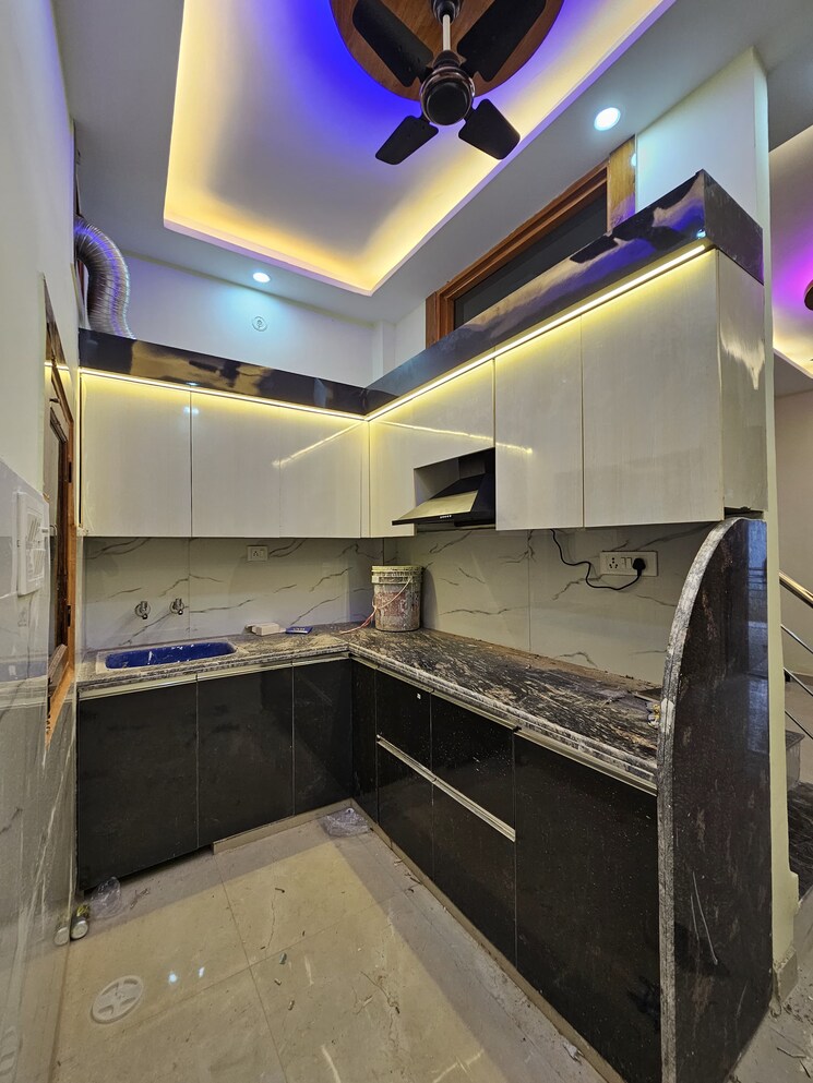 Kitchen, govindpuram 2.5 Bedroom 80 Sq.Yd. Independent House In Govindpuram Ghaziabad 8048982