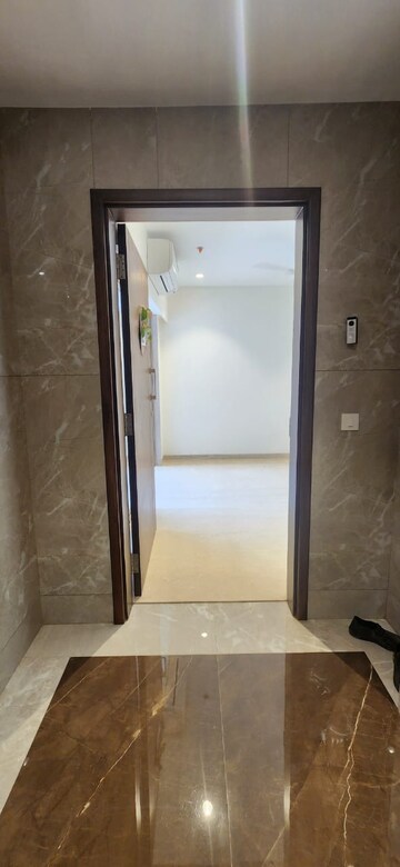 Living Room in 3 BHK Apartment at Chembur – for Rent
