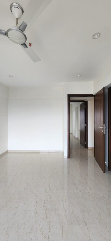 Room in 3 BHK Apartment at Chembur – for Rent