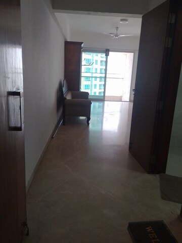Room in 2.5 BHK Apartment at DB Orchid Woods, Goregaon East – for Sale