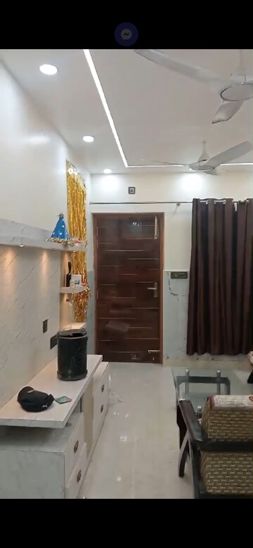 Living Room in 2 BHK Apartment at Arun Vihar Sector 37, Sector 37 – for Rent