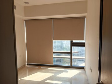 Room in 4 BHK Apartment at Lodha The Park, Worli – for Rent