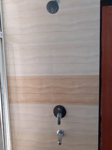 Bathroom in 2.5 BHK Apartment at Supertech Ecociti, Sector 137 – for Rent