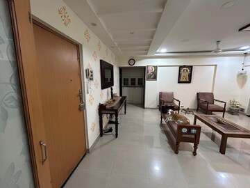 Parking in 3 BHK Apartment at Diamond Garden, Chembur – for Rent