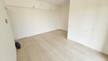 Room in 2 BHK Apartment at Lodha Vista, Lower Parel – for Rent