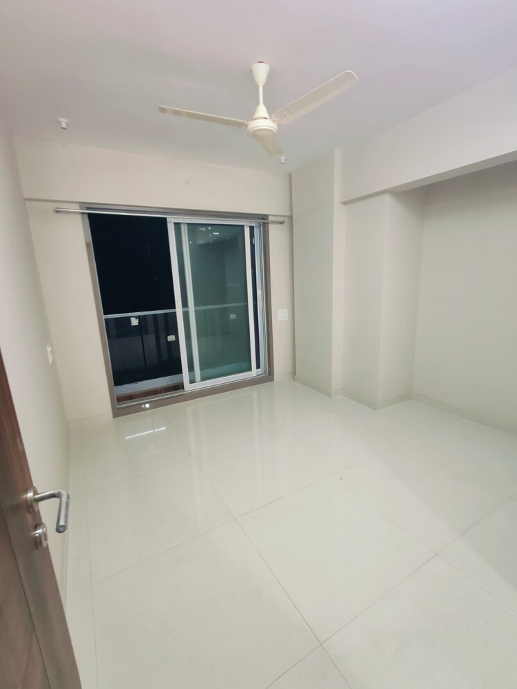 Master Bedroom, kabra-hyde-park-residency-f5-building-phase 1 Bedroom 430 Sq.Ft. Apartment In Manpada Thane 8049224