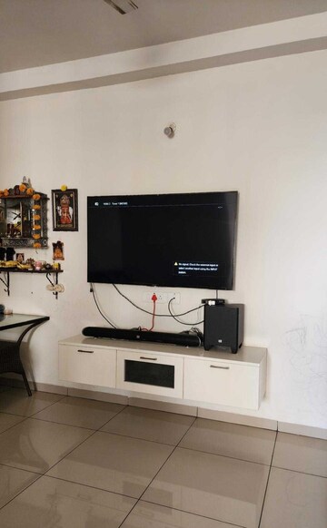 Furnished Amenities in 2 BHK Apartment at Prestige Royale Gardens, Gantiganahalli – for Rent