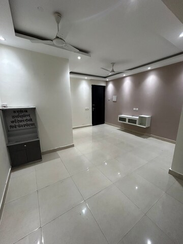 Room in 2 BHK Apartment at Signature The Serenas, Sohna Sector 36 – for Rent