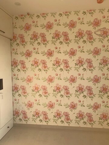 Room in 2 BHK Apartment at Kanakia Levels, Malad East – for Rent
