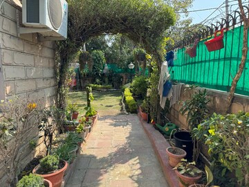 1 RK Builder Floor – Exterior View View at Pushp Vihar - for Rent
