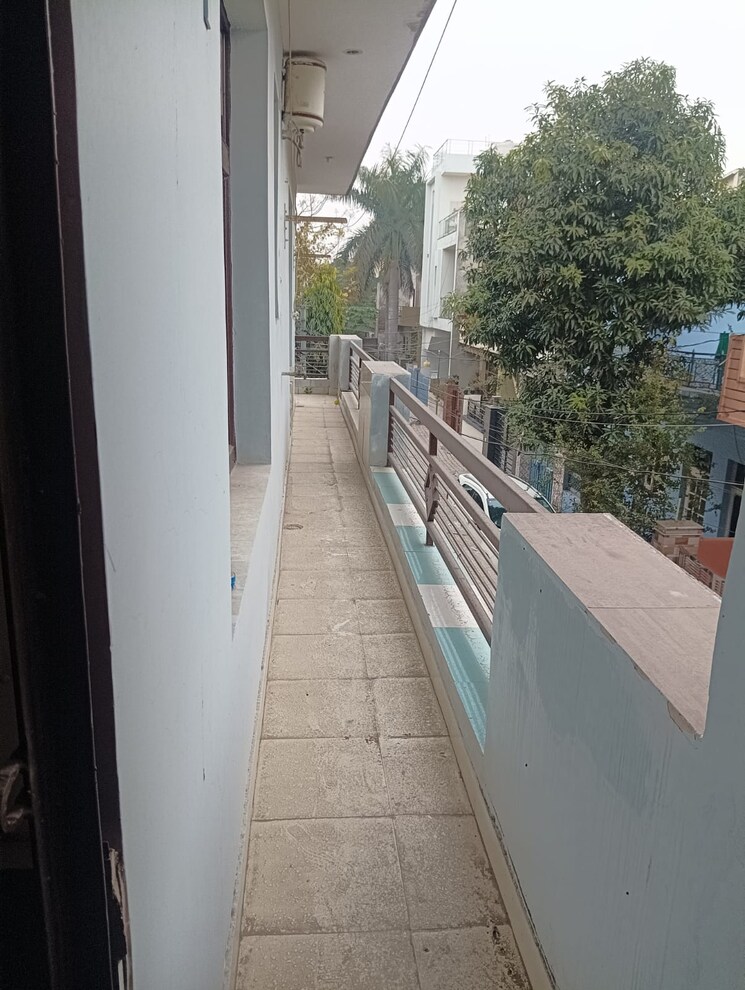 Balcony, nk-savitry-enclave 6+ Bedroom 120 Sq.Ft. Independent House In Vip Road Zirakpur 8049248