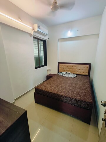 Room in 2.5 BHK Apartment at Shree Satya Shankar Residency, Manpada – for Rent