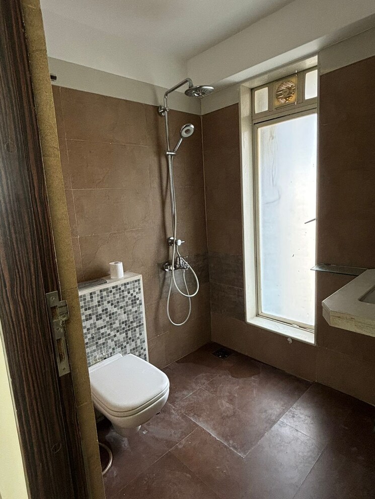 Bathroom, lodha-bel-air 3 Bedroom 1017 Sq.Ft. Apartment In Jogeshwari West Mumbai 8049251