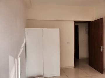 Room in 3 BHK Apartment at Mantra Sky Homes, Magarpatta City – for Sale