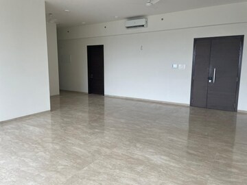 Room in 3 BHK Apartment at Raheja Imperia, Worli – for Sale