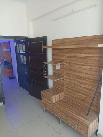 Room in 3 BHK Apartment at MS Enclave Zirakpur, Dhakoli Village – for Rent