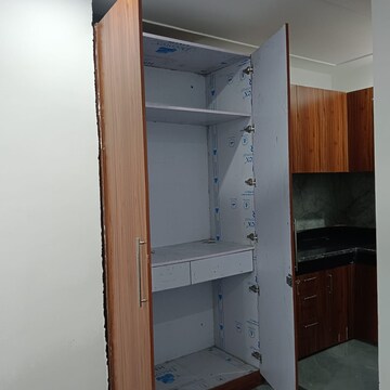 Room in 1 RK Apartment at Neb Sarai – for Rent