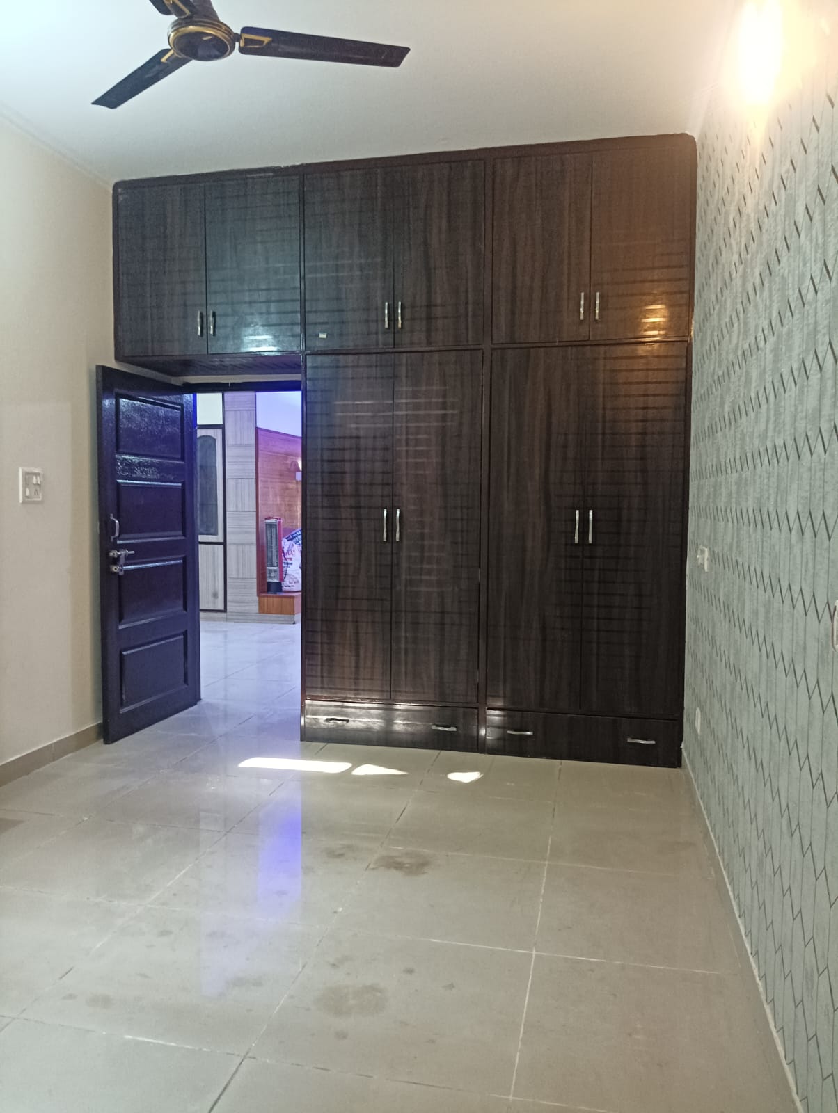 3 BHK + Extra Room Builder Floor For Sale in Guru Nanak Enclave