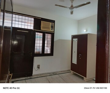 Master Bedroom in 3 BHK Builder Floor at Ardee City, Sector 52 – for Rent