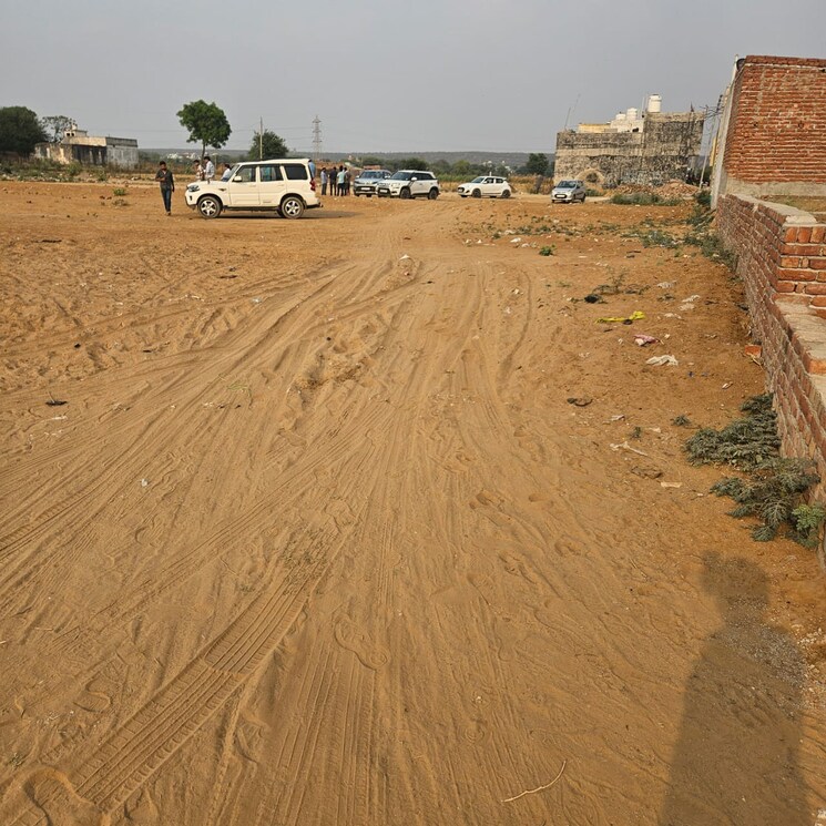 undefined, maruti kunj  120 Sq.Yd. Plot In Maruti Kunj Gurgaon 8049398