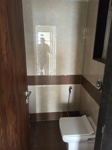 Furnished Amenities in 3 BHK Apartment at Vaibhavlaxmi East Syde, Ghatkopar East – for Rent