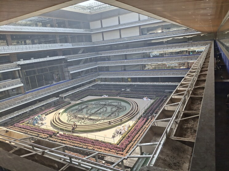 Exterior View, city light Commercial Shop 1300 Sq.Ft. In City Light Surat 8049448