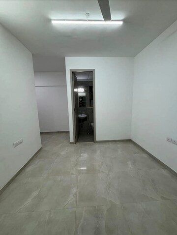 Room in 2 BHK Apartment at Sheth Vasant Blossom, Marol – for Rent