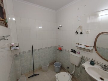 2 BHK Builder Floor For Sale in Sector 7