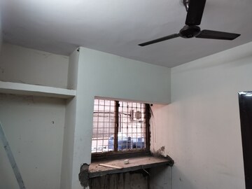 Room in 2 BHK Apartment at Vasant Kunj – for Sale