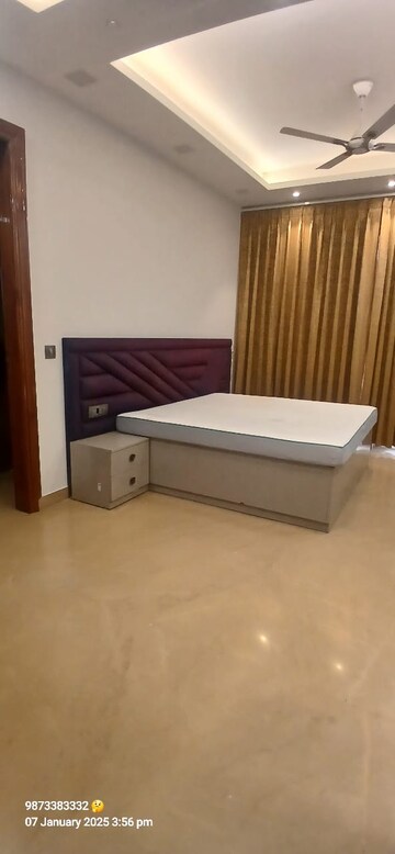 Bedroom in 3.5 BHK Builder Floor at Sector 31 – for Rent