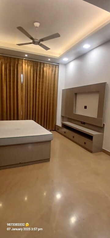 Bathroom in 3.5 BHK Builder Floor at Sector 31 – for Rent