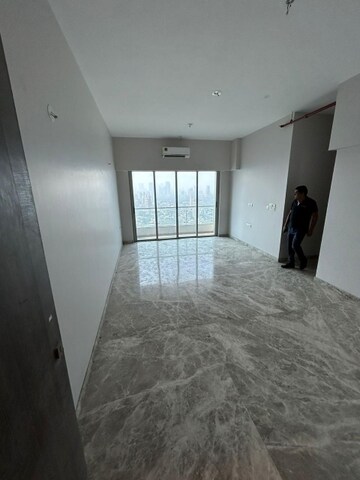 Room in 3 BHK Apartment at Raheja Imperia, Worli – for Sale