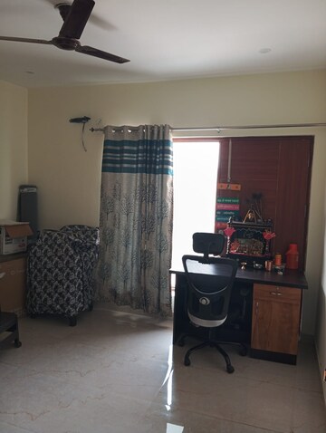 Study Room in 3 BHK Builder Floor at Sector 45 – for Rent