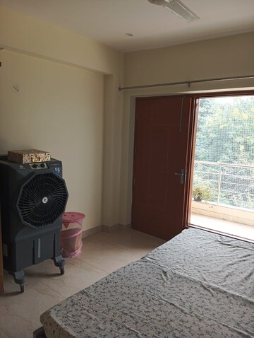 Bedroom in 3 BHK Builder Floor at Sector 45 – for Rent