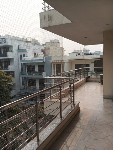 Balcony in 3 BHK Builder Floor at Sector 45 – for Rent