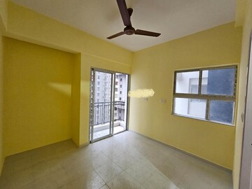 Room in 3 BHK Apartment at Bonhooghly On Bt Road – for Sale