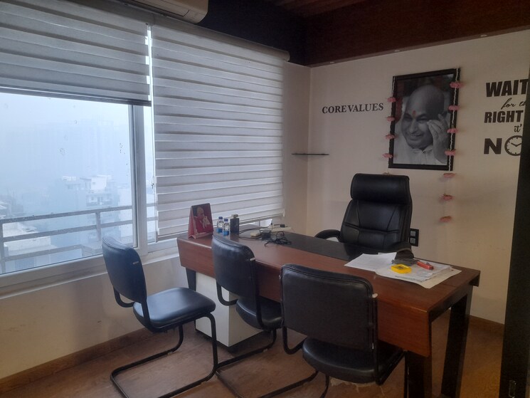 Team Area, puri-81-business-hub Commercial Office Space 1000 Sq.Ft. In Sector 81 Faridabad 8049792